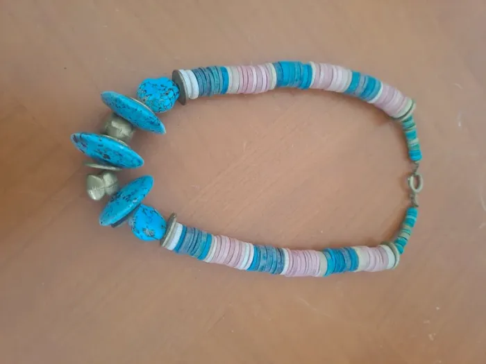 Collier ras du cou rose et bleu - photo numéro 8
