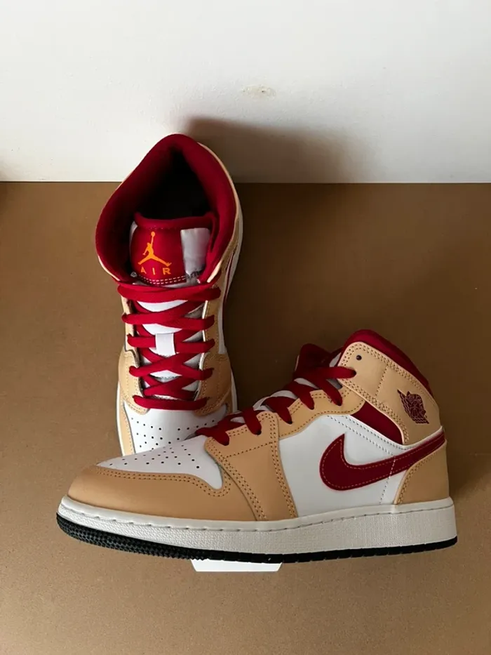 Nike Air Jordan 1 Mid Light Cardinal Curry - 39 - photo numéro 5