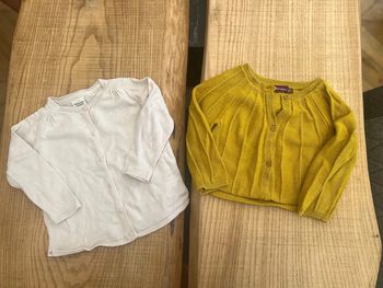 Lot gilets fille 24 mois 2 ans 23 rose jaune anis tape à l’œil sergent major