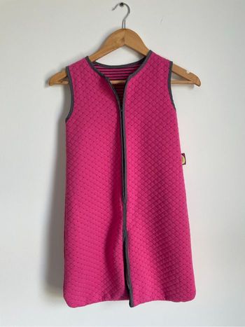 Gigoteuse de voyage fille