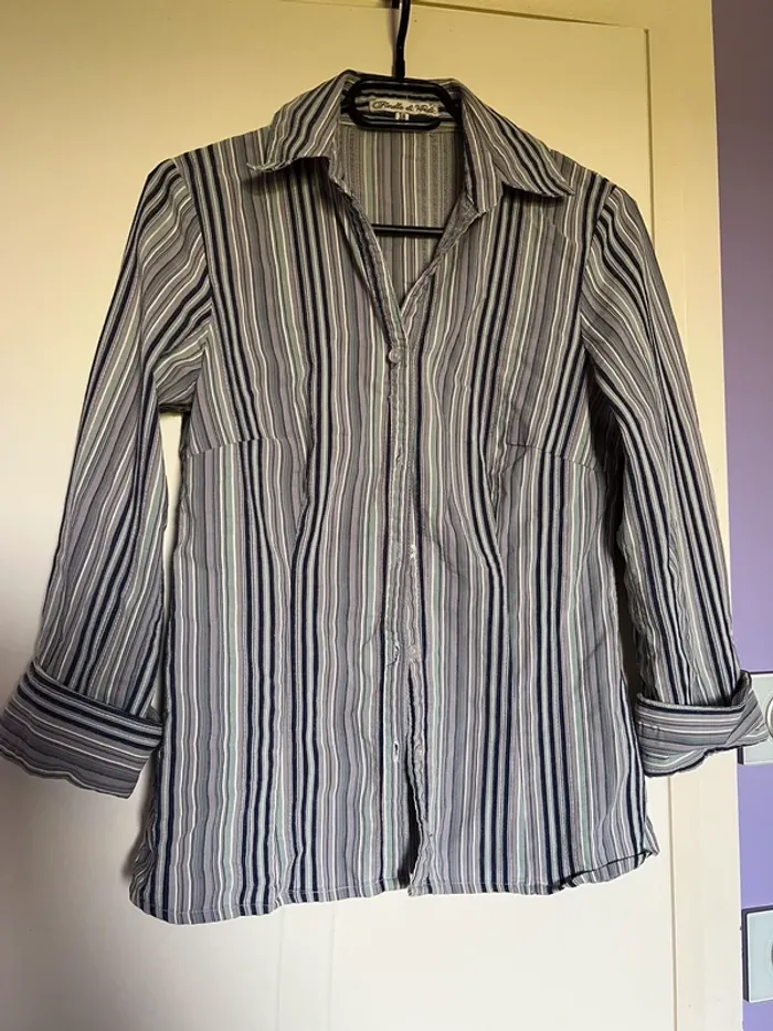 Lot de 17 chemises et tuniques taille 38/40 - photo numéro 11
