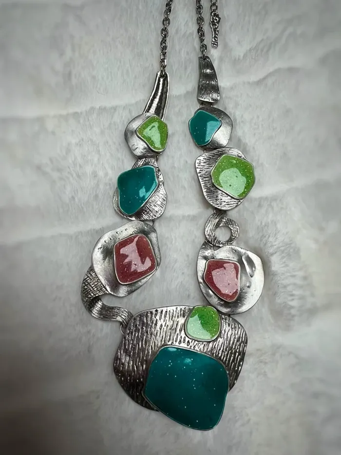 Collier Neuf 🩵 - photo numéro 3