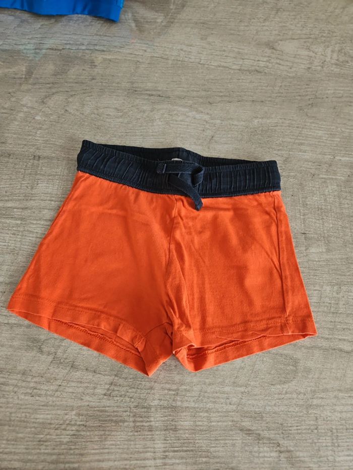 Short 2 ans