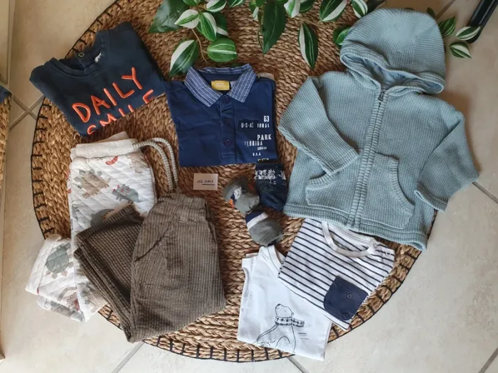 Lot vêtements bébé garçon taille 12 mois 1 ans - photo numéro 3