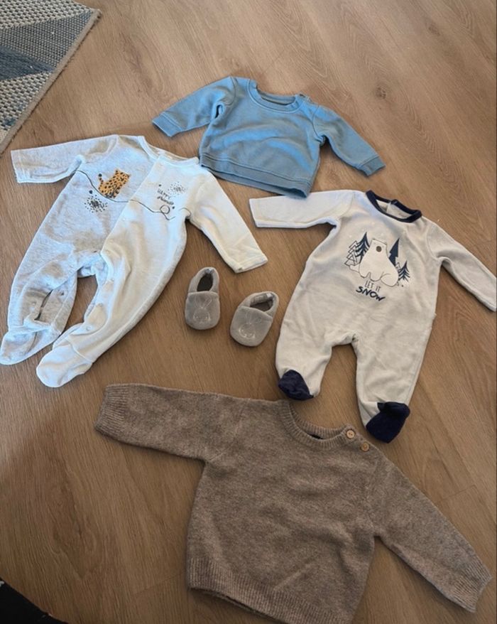 Lot vêtements taille 3 mois