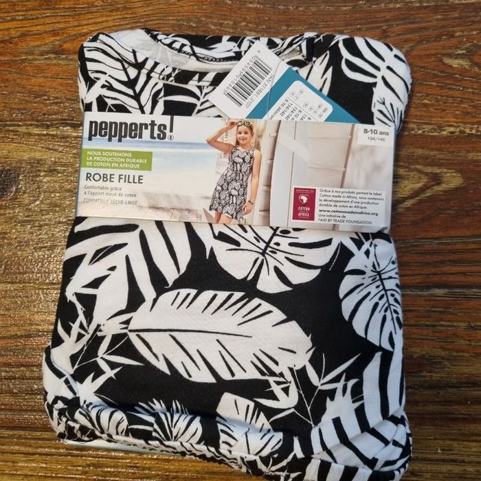 robe taille 8 / 10 ans 🎁 NEUF