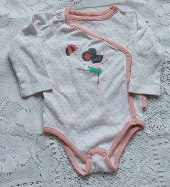 Body croisé bébé - motif ballon, en très bon état, taille 3 mois