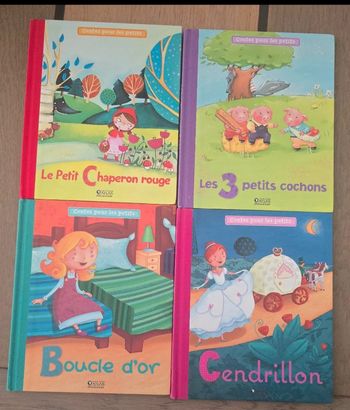 Lot de 4 contes pour les petits comme neufs