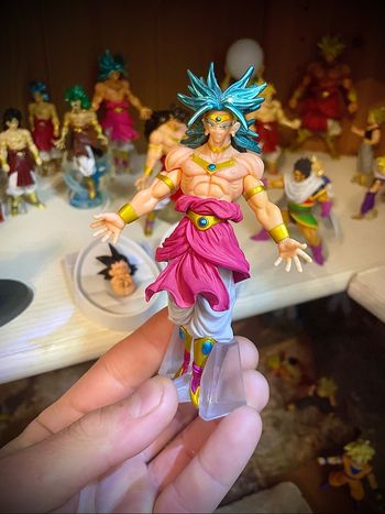 Figurine dragon ball gashapon hg Broly