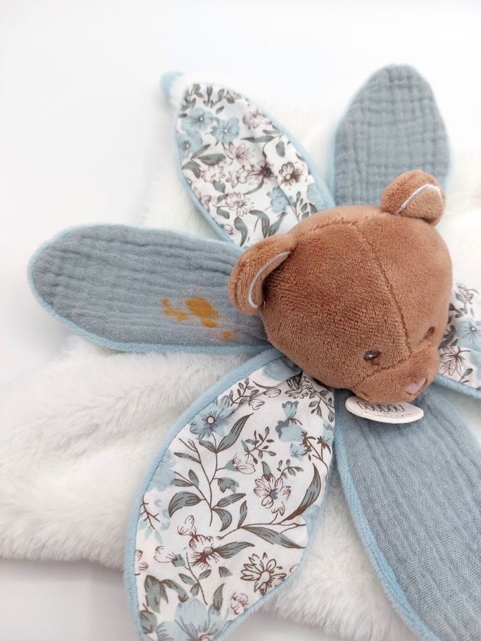 Doudou et Compagnie ours pétale blanc bleu BOHAIME DC4023 lire description - photo numéro 2