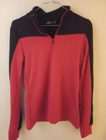 Tee shirt manches longues de sport taille M