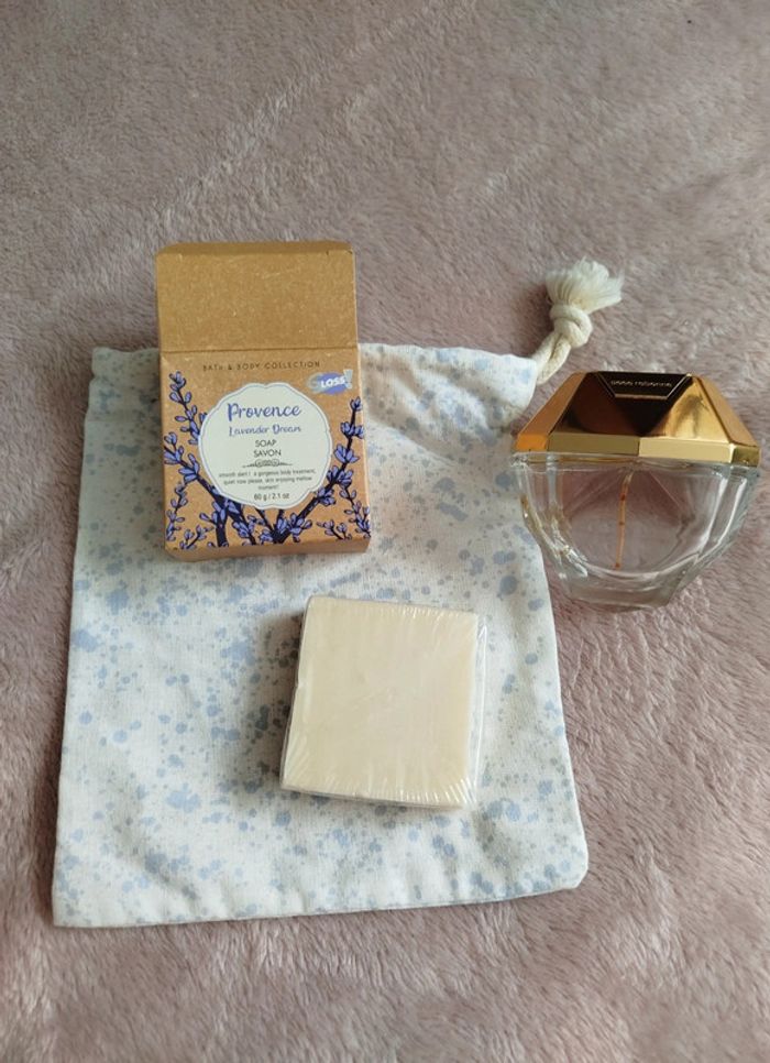 Savon et pochette neuve - photo numéro 4