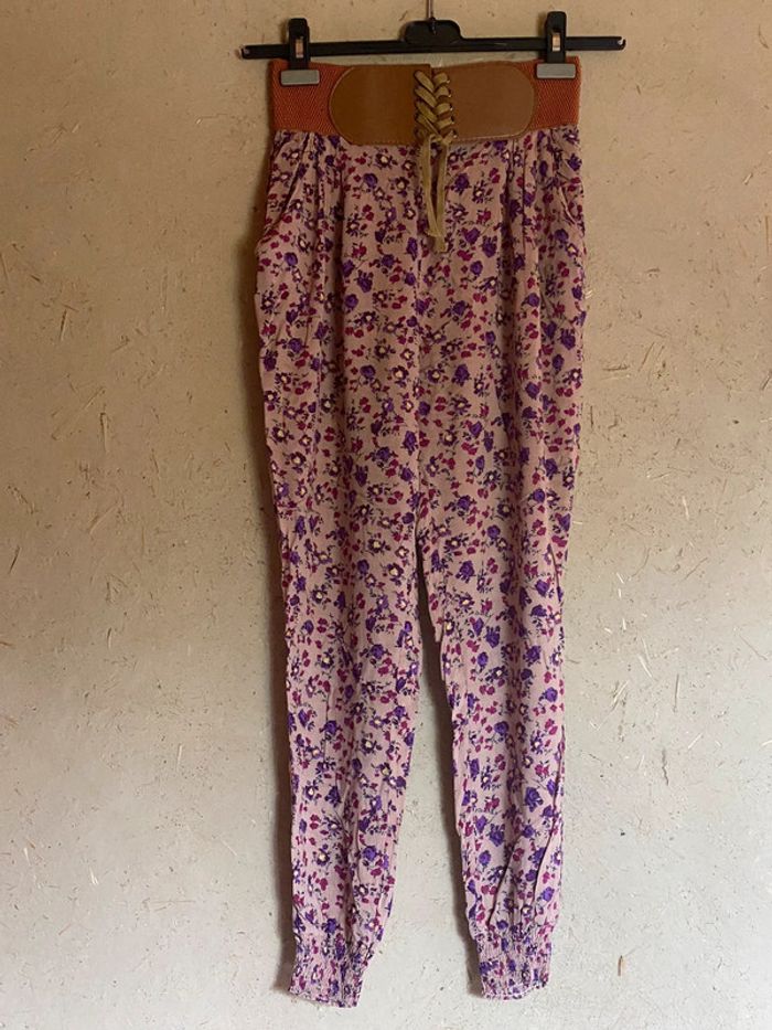Pantalon souple à fleurs