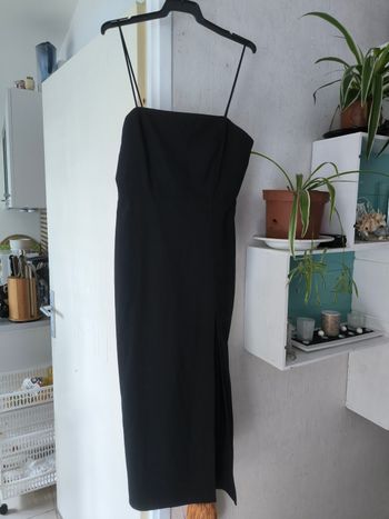 Robe élégante fendue