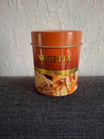 Boite saupoudreuse negrita