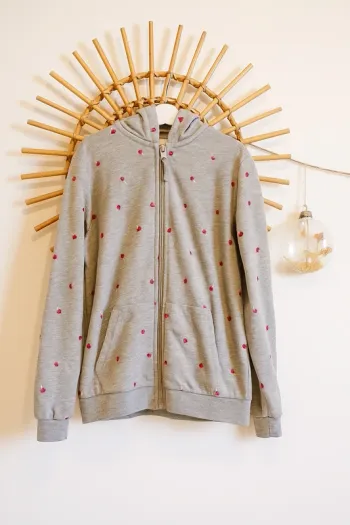 🌟 Gilet à capuche fille – Taille 6 ans – KIABI 🌟