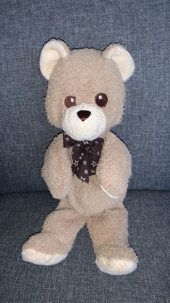 Peluche ourson avec noeud papillon ~35cm