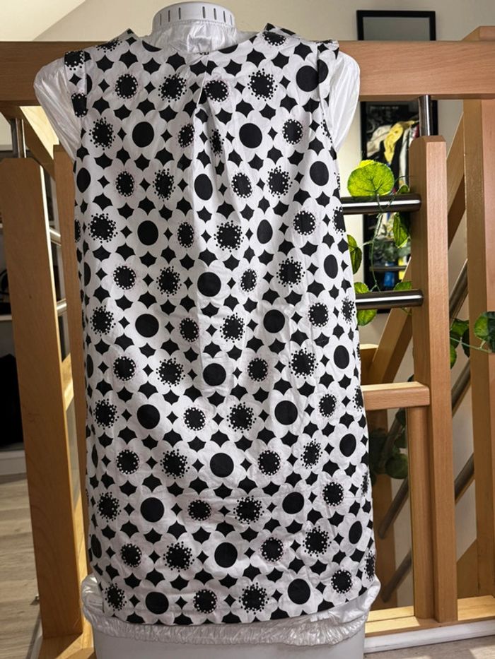 Robe okaidi taille 11/14 - photo numéro 2