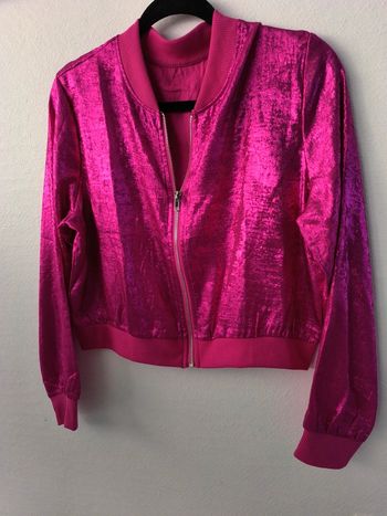 Veste légère , taille M , saison été , rose brillante, neuve , idée cadeau