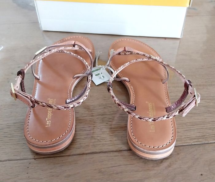 Jolies sandales femme pointure 39 neuves - photo numéro 5