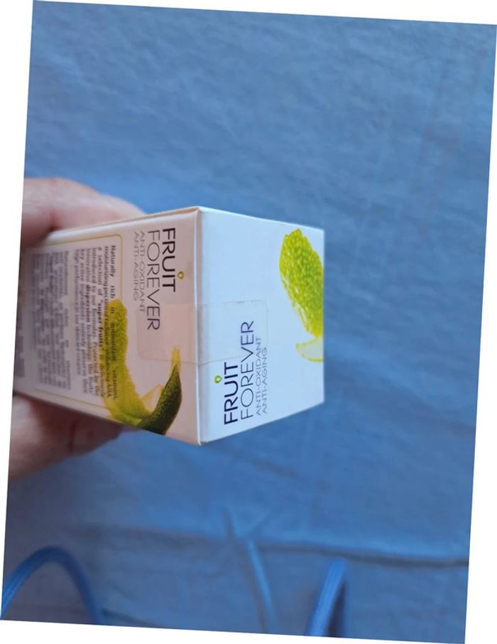 Contour des yeux anti fatigue Fruit Forever - photo numéro 7