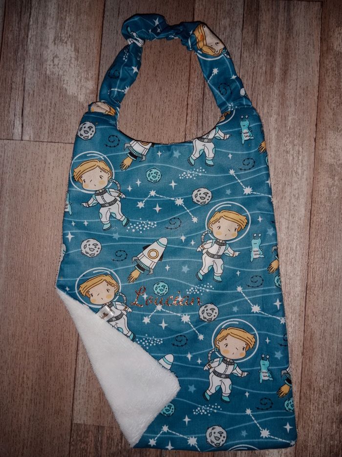 Bavoir maternelle