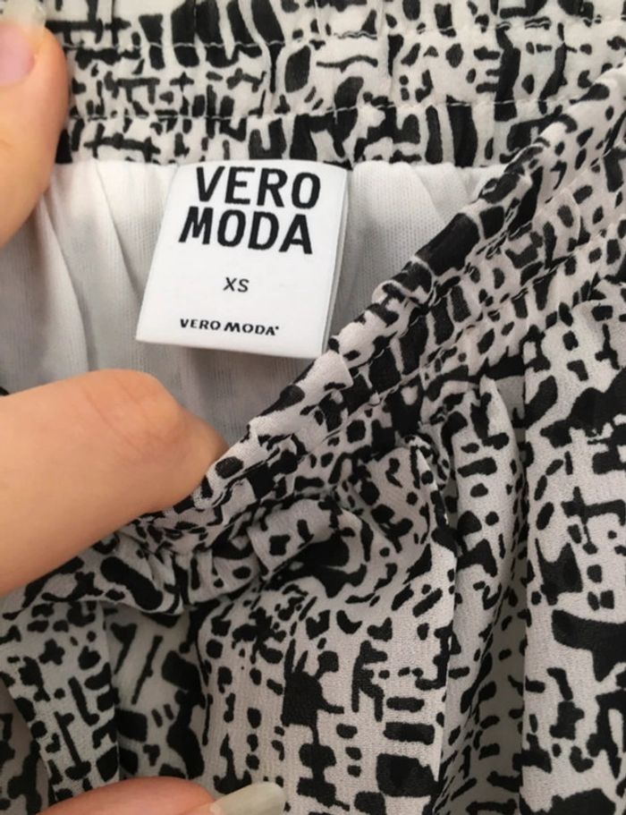 Jupe patineuse à motif, blanche et noir, vero moda, XS - photo numéro 2
