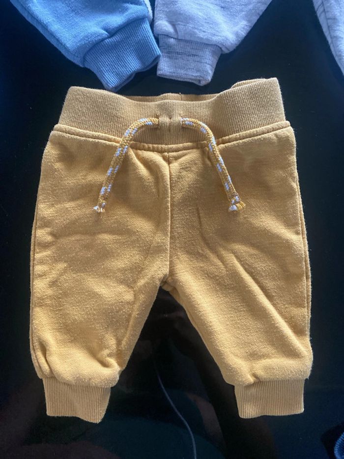 Lot bas de survêtement - photo numéro 2