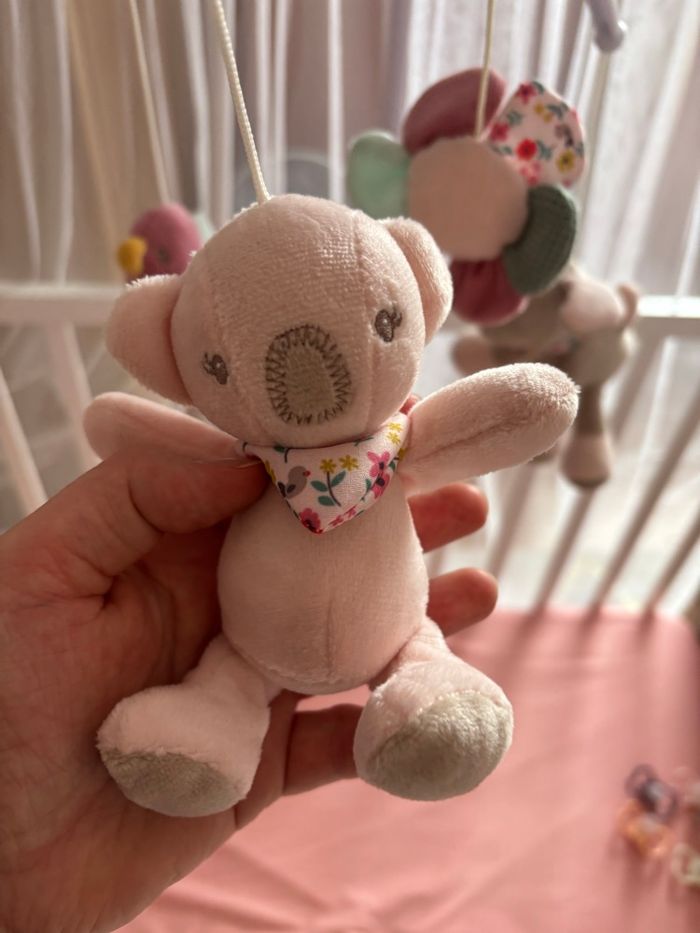 Tour de lit Verbaudet et mobile musical Nattou - photo numéro 5