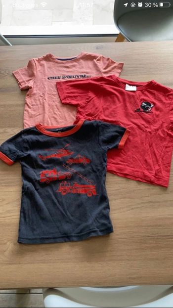 Lot 3 tee shirts manches courtes 4 ans