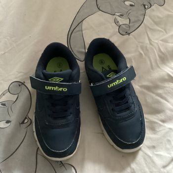 Baskets umbro 27