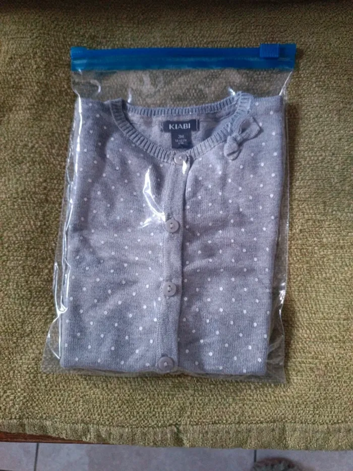 Gilet gris pois blancs Kiabi 3M - photo numéro 4