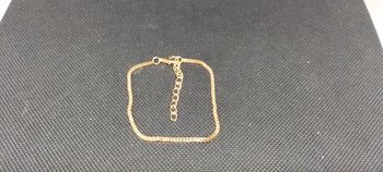 Bracelet carré doré