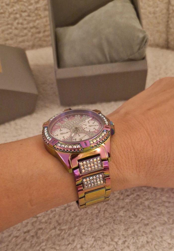 Montre Guess GS Lady Frontier neuve dans sa boîte - photo numéro 18