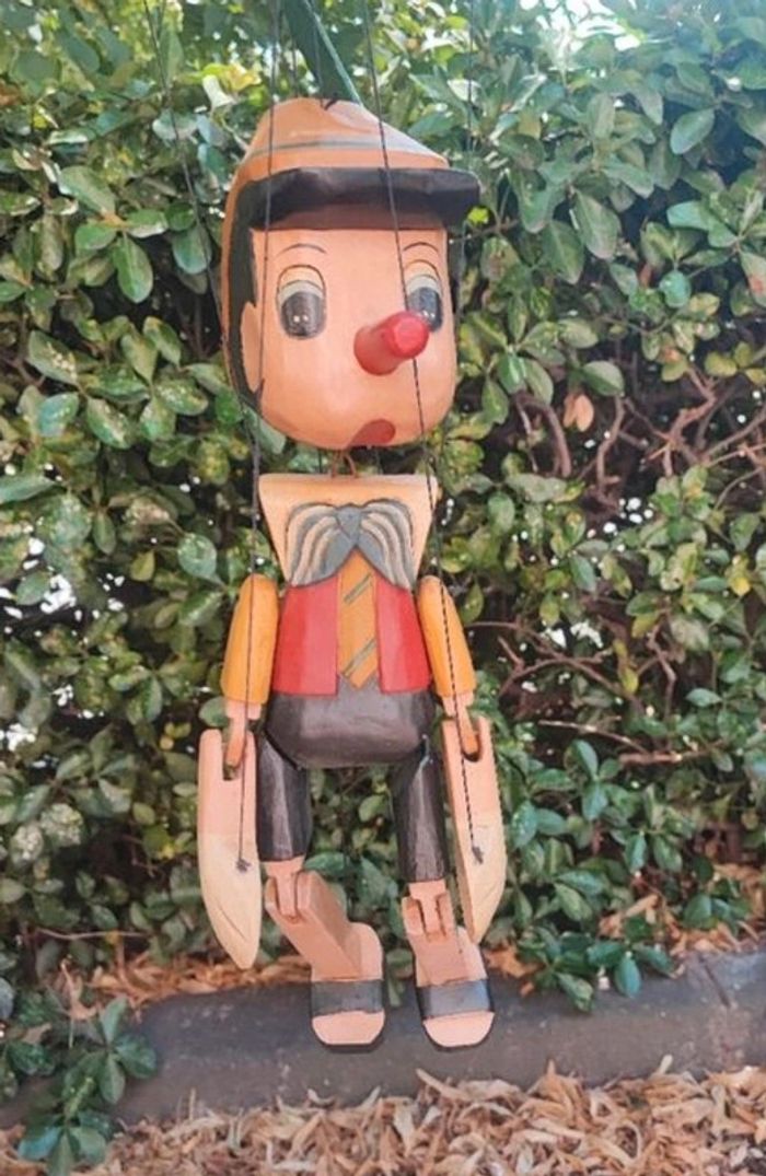 Grande marionnette en bois Pinocchio - photo numéro 2