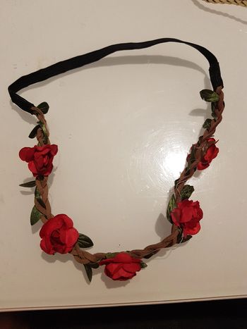 Head band rose
