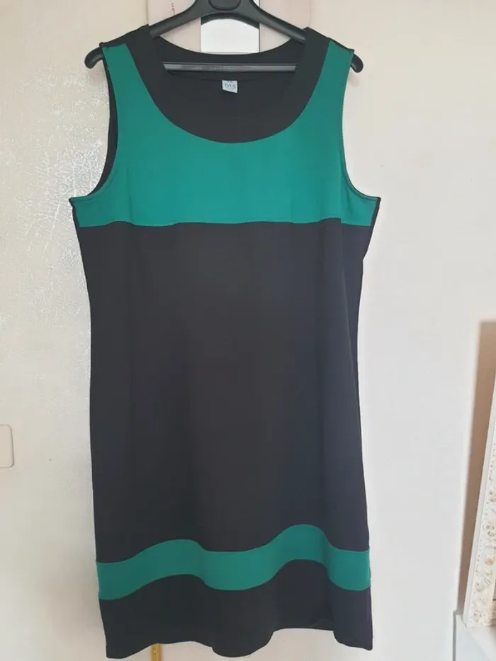 Robe droite 46