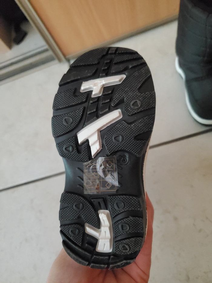 Bottes de neige taille 23 - photo numéro 3