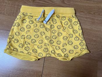 Short 9 mois