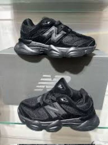 New balance - 9060 - baskets - noir enfant 29