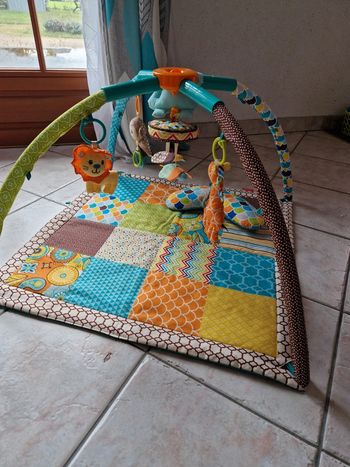 Tapis d'éveil Twist & Fold