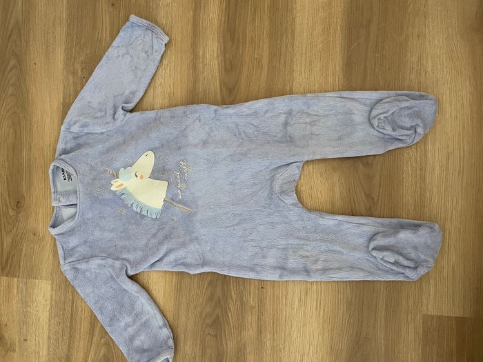 Lot pyjamas 12 mois - photo numéro 4