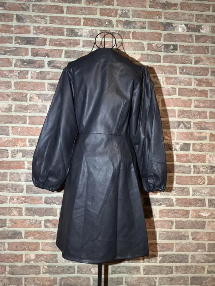 Robe noire FRNCH Neuve avec étiquette - Taille M / 38 - photo numéro 11