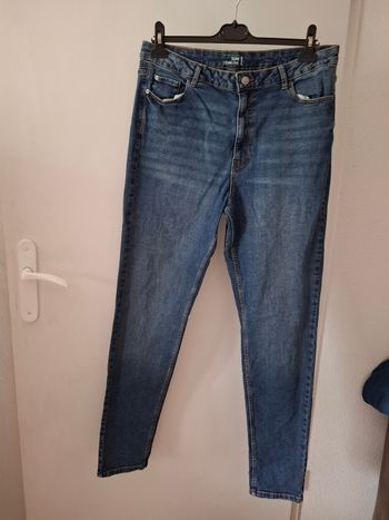 Jean kiabi taille 44 en très bon état 
