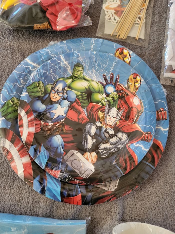 Lot décoration Marvel avengers - photo numéro 2
