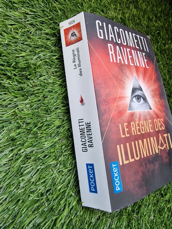Livre "Le règne des illuminati" - photo numéro 2