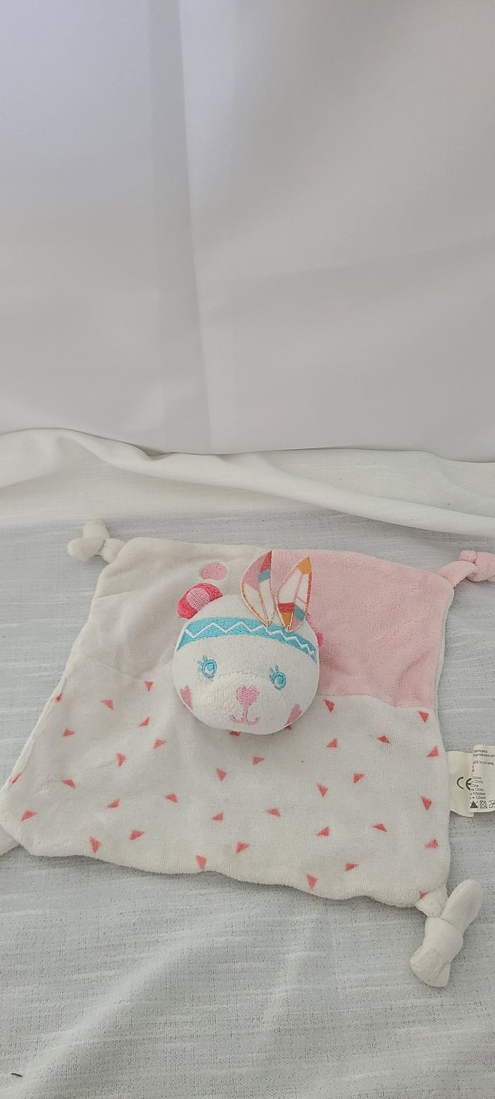 Doudou plat Ours indien rose blanc SIPLEC LECLERC