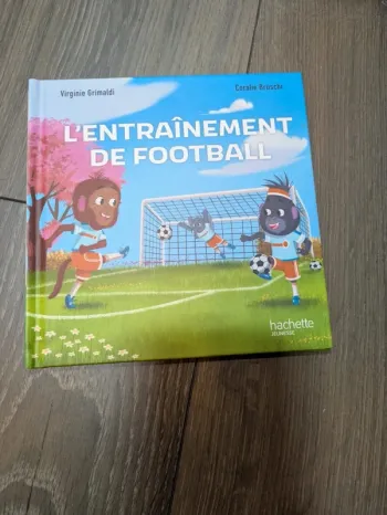 Livre McDo l'entraînement de football