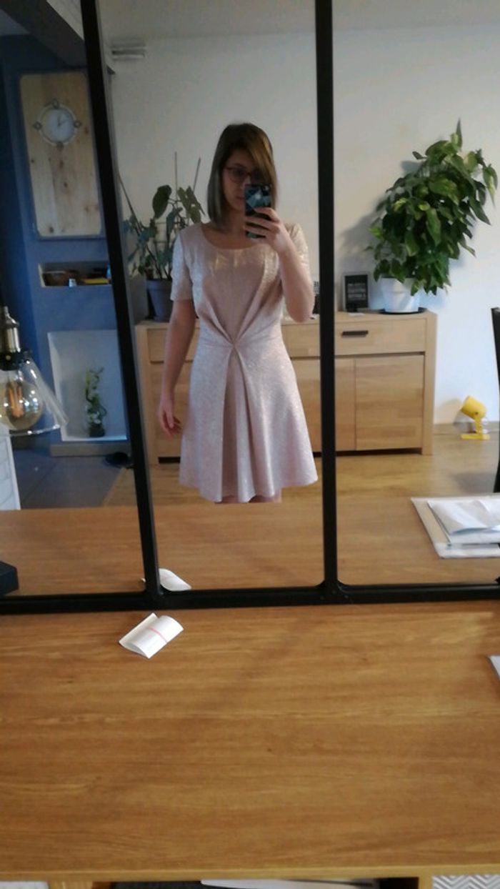 Robe  morgan rose pailletté. - photo numéro 2