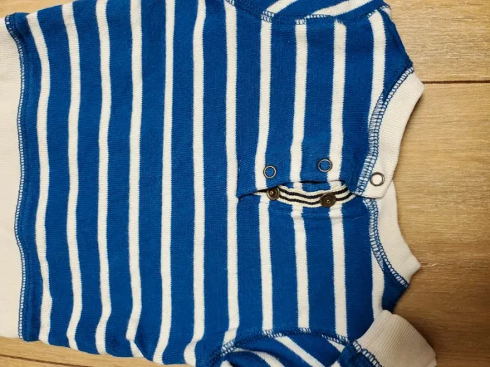 Sweat petit bateau 6 mois - photo numéro 4